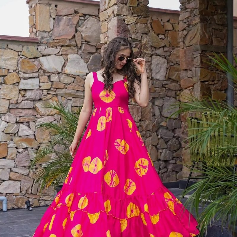 FULL-STITCHED LONG GOWN