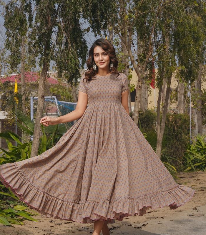 READYMADE GOWN
