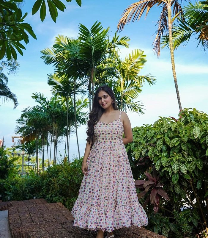 READYMADE GOWN