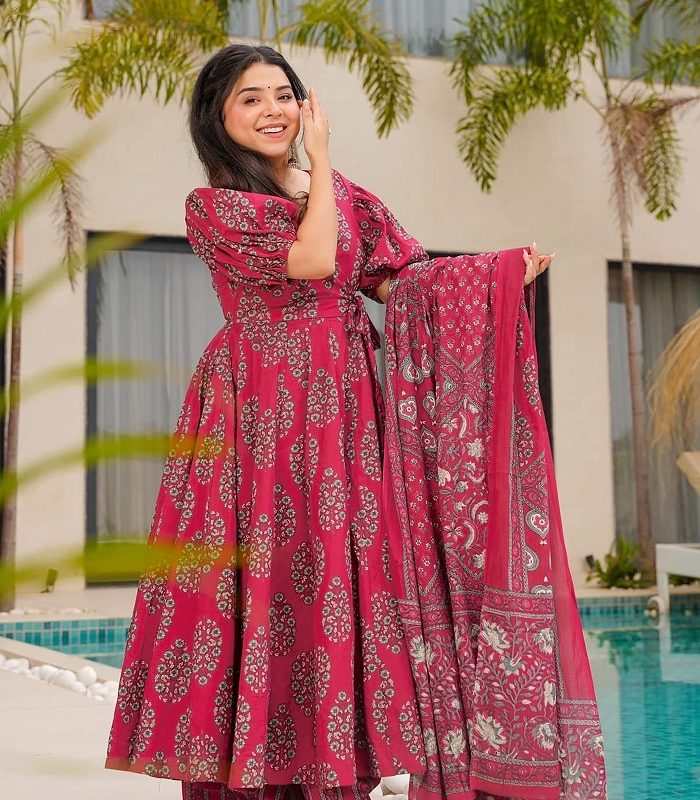 READYMADE GOWN